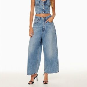 Agolde- Valeria Women's Relaxed Blue Jeans
Style: A9148-933